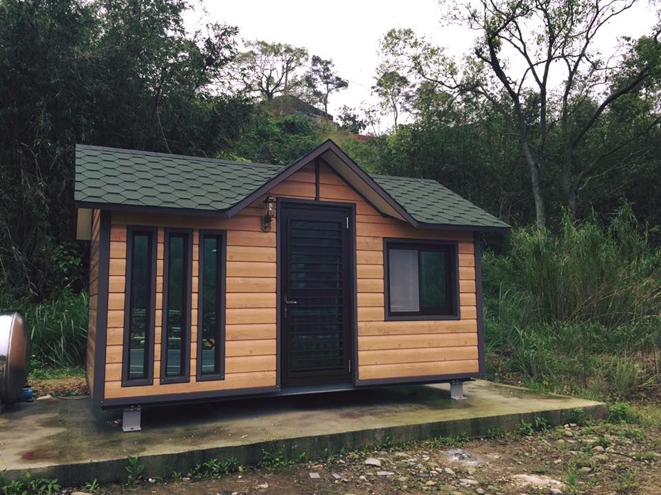 移動小屋, 現代建材有限公司 現代建材有限公司 Casas de estilo rural