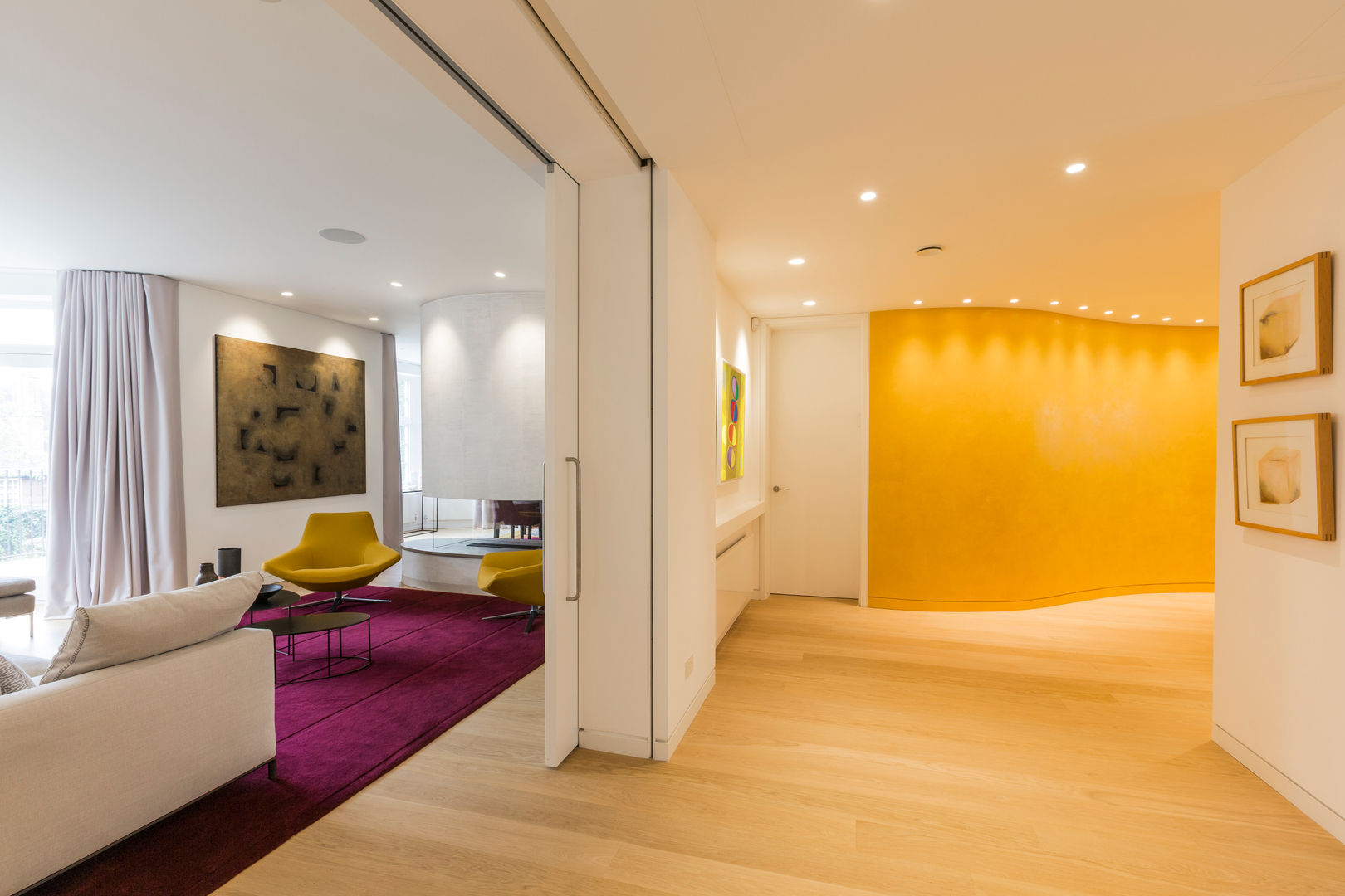 Hallway Studio Mark Ruthven Corredores, halls e escadas modernos Curved wall