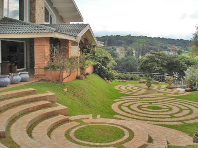 homify Jardines rurales Piedra