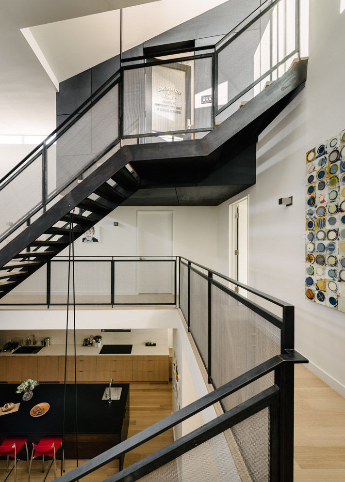 Fitty Wun, Feldman Architecture Feldman Architecture Modern corridor, hallway & stairs