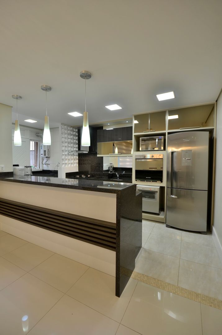 COZINHA, GRAÇA BRENNER ARQUITETURA E DESIGN DE INTERIORES GRAÇA BRENNER ARQUITETURA E DESIGN DE INTERIORES مطبخ MDF