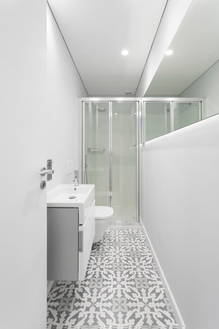 Reforma Eixample, PAULO MARTINS ARQ&DESIGN PAULO MARTINS ARQ&DESIGN İskandinav Banyo