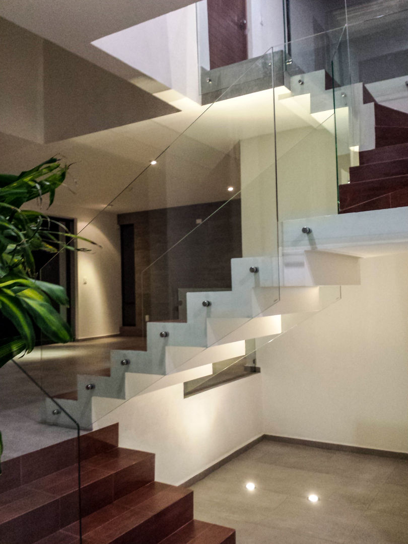 Casa Lago Cuitzeo, Estilo Homes Estilo Homes Minimalist corridor, hallway & stairs Glass