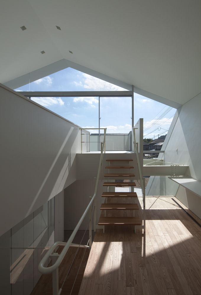 清田の家, 森裕建築設計事務所 / Mori Architect Office 森裕建築設計事務所 / Mori Architect Office Modern Corridor, Hallway and Staircase