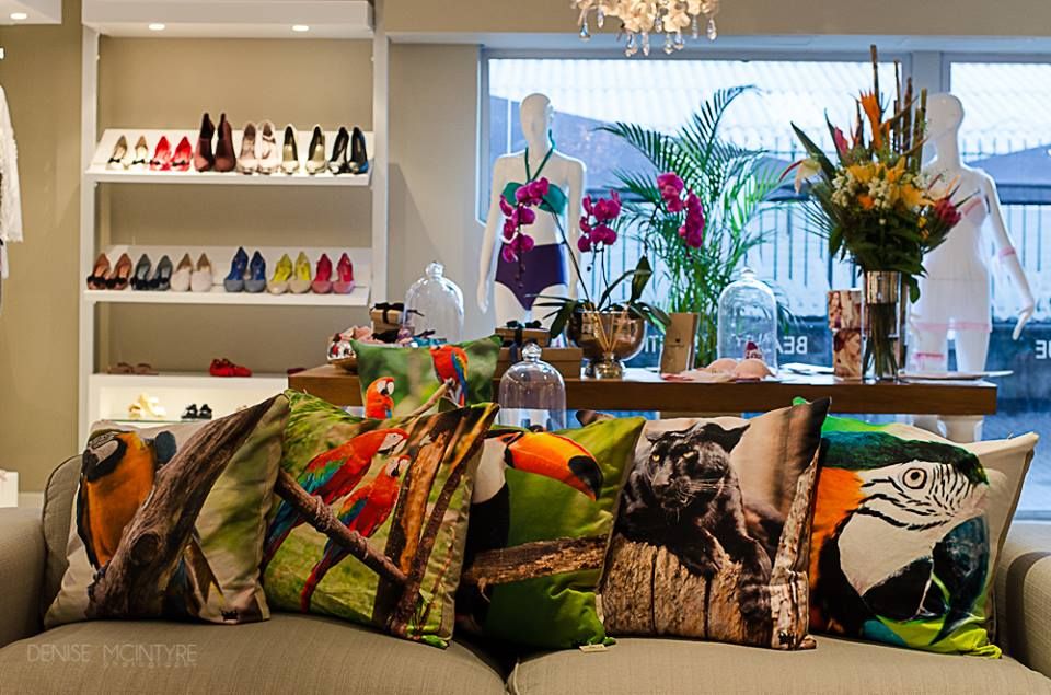 MADE IN BRAZIL - RETAIL, Covet Design Covet Design Living room