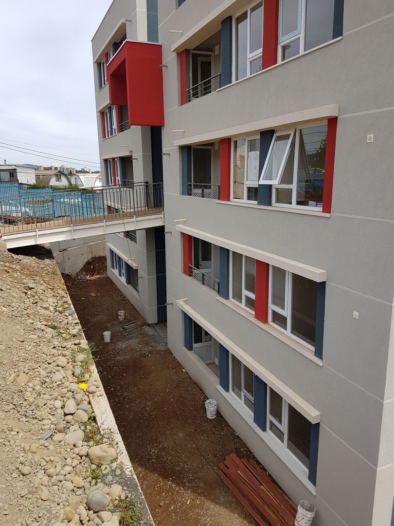 Condominio Lomas de Javiera, Temuco, Equipo Jaspard Arquitectos Equipo Jaspard Arquitectos Modern houses Reinforced concrete