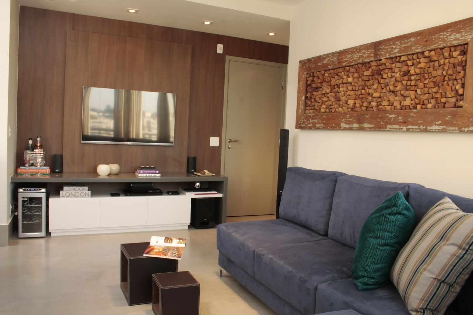 Projeto residencial , LX Arquitetura LX Arquitetura Modern living room