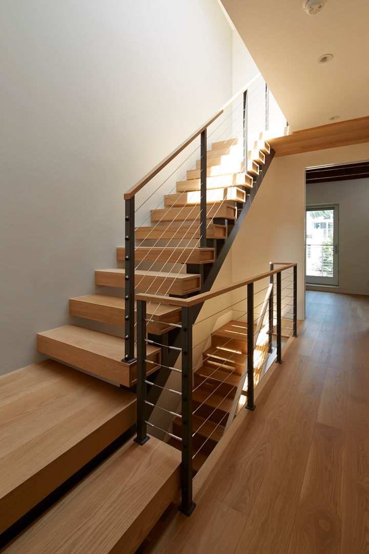 Cobble Hill Townhouse, Sarah Jefferys Design Sarah Jefferys Design Modern corridor, hallway & stairs