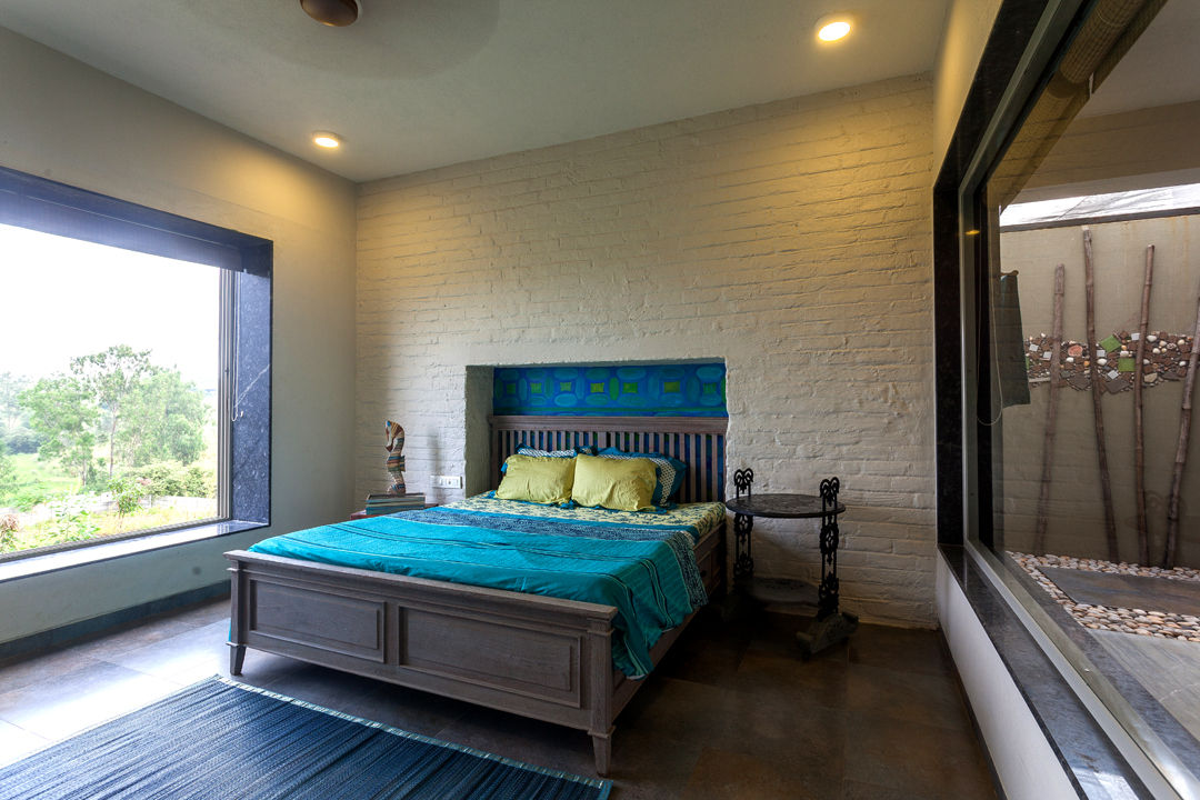 Kavardhara Villa , Inscape Designers Inscape Designers Rustic style bedroom