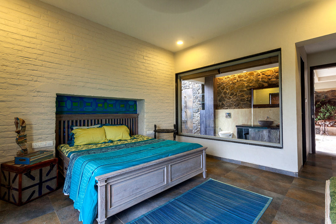 Kavardhara Villa , Inscape Designers Inscape Designers Rustic style bedroom