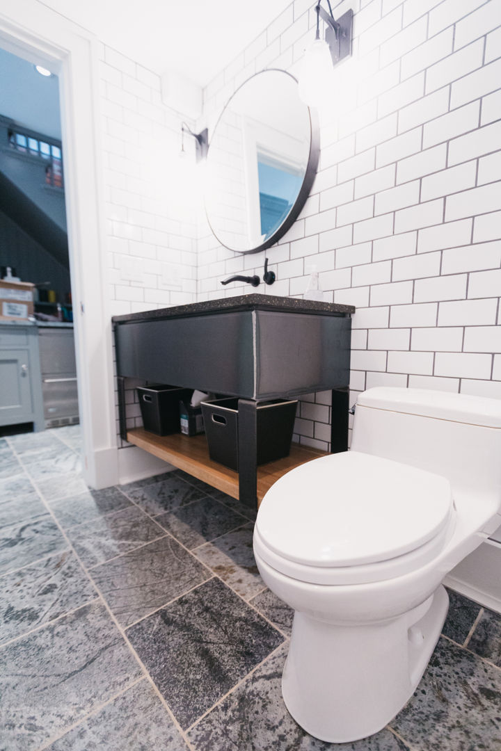 BEDFORD RESIDENCE, FLUID LIVING STUDIO FLUID LIVING STUDIO Modern bathroom