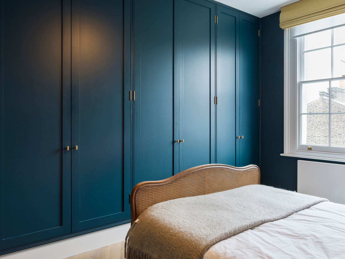 An Internal Refurbishment of a Victorian Terrace House, Gundry & Ducker Architecture Gundry & Ducker Architecture Recámaras eclécticas