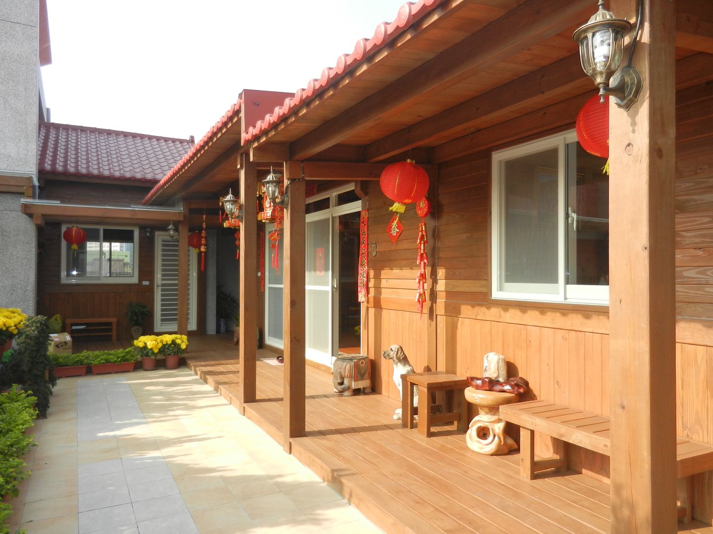 木屋走廊 山田小草木作場 Rustic style corridor, hallway & stairs ٹھوس لکڑی Multicolored