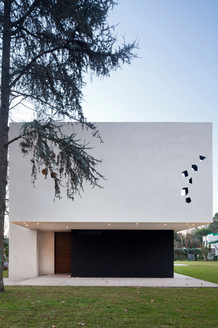 BLLTT House, Enrique Barberis Arquitecto Enrique Barberis Arquitecto Houses کنکریٹ