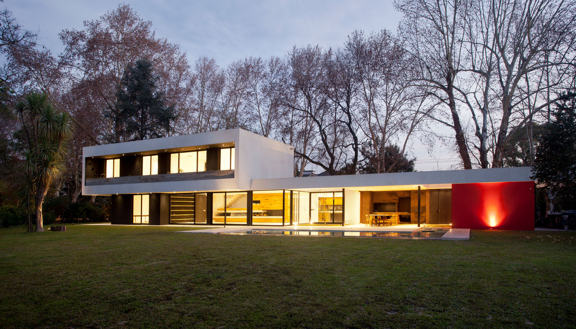 BLLTT House, Enrique Barberis Arquitecto Enrique Barberis Arquitecto Casas de estilo minimalista Concreto