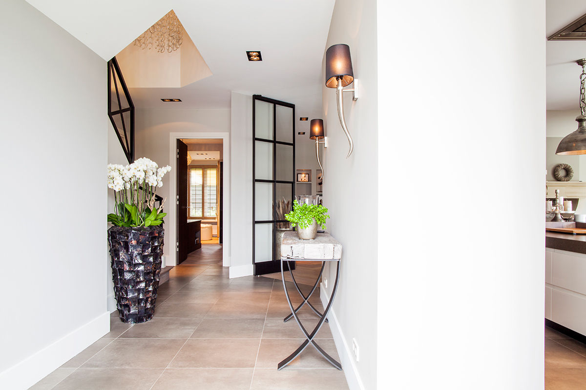 Gehele woonhuis landelijk chique, Wood Creations Wood Creations Country style corridor, hallway& stairs