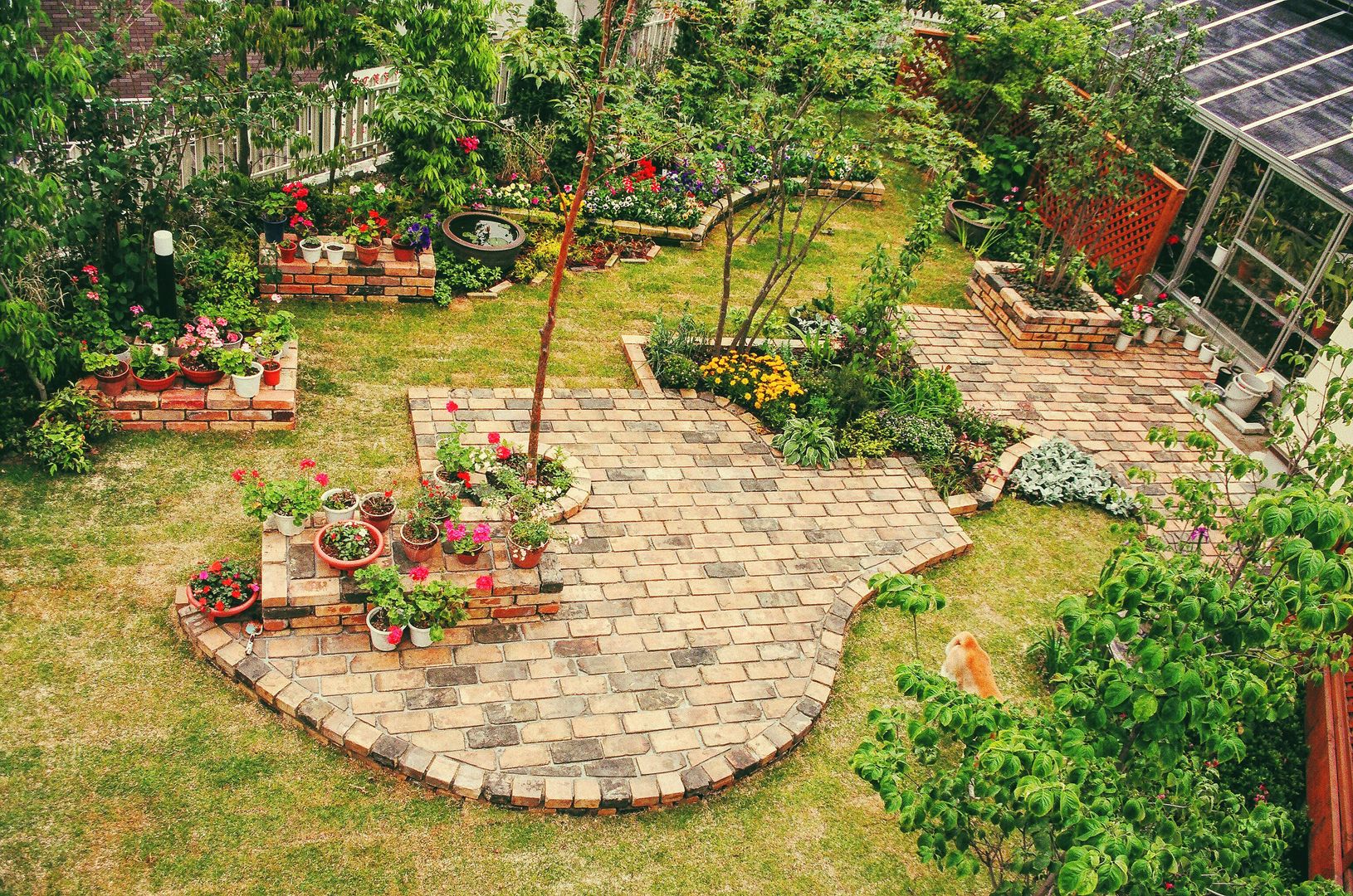 庭のある暮らし, GAZON~ガゾン~ GAZON~ガゾン~ Modern style gardens