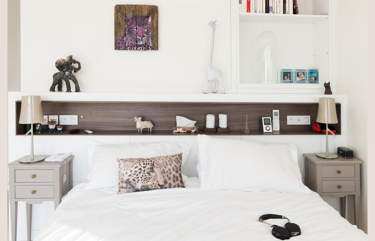 Un appartement moderne entre blanc et bois , ATELIER FB ATELIER FB Minimalistyczna sypialnia