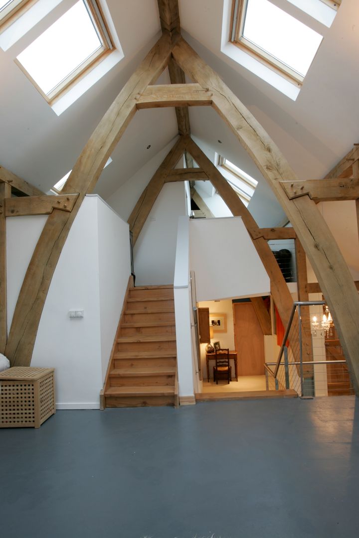 Long House Interior Retool architecture Skandynawski salon Drewno O efekcie drewna