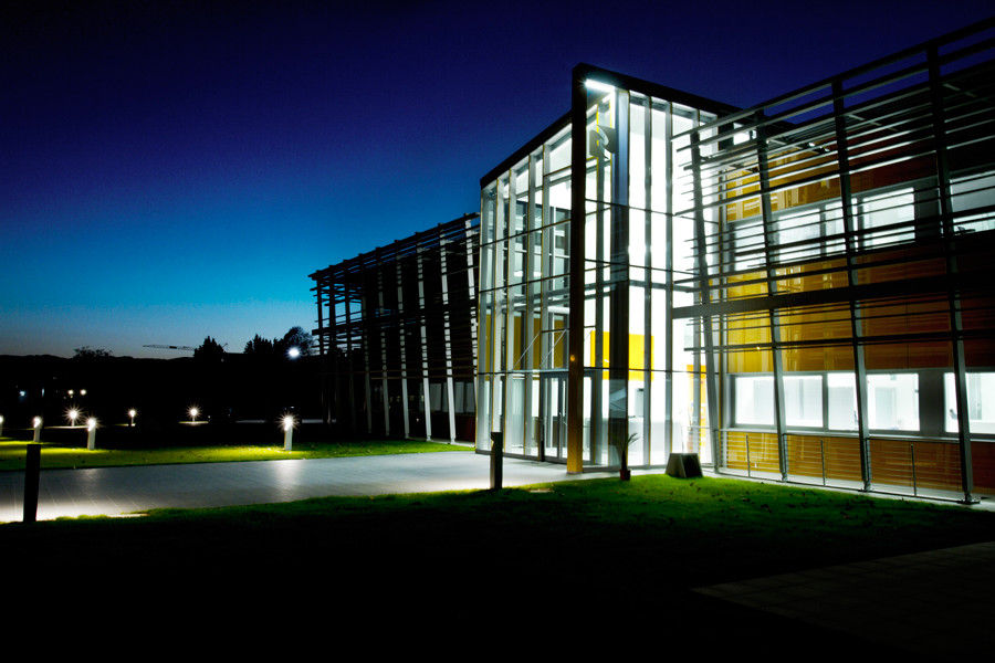 Nuova sede società SISMA S.p.A., Studio Dalla Vecchia Architetti Studio Dalla Vecchia Architetti Espacios comerciales Vidrio Edificios de oficinas