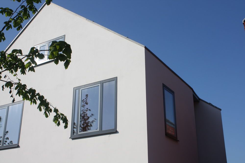 Wit modern huis Cronenburgh, Architectenbureau Jules Zwijsen Architectenbureau Jules Zwijsen Будинки