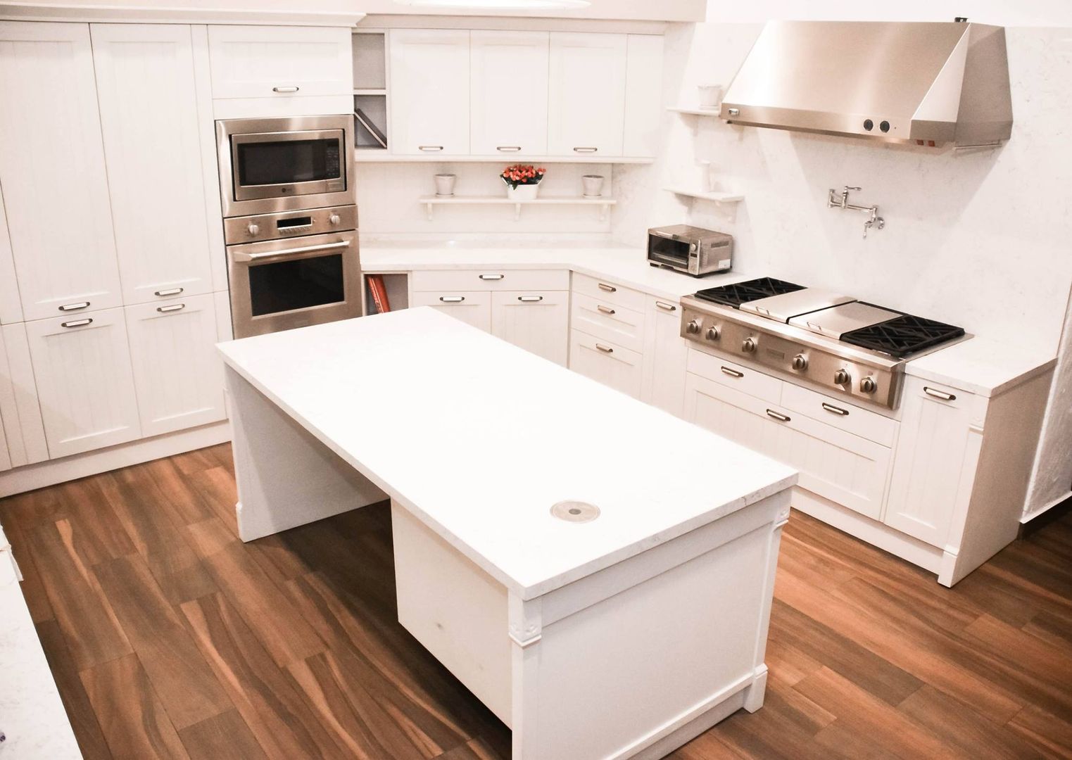 homify Kitchen Wood Wood effect