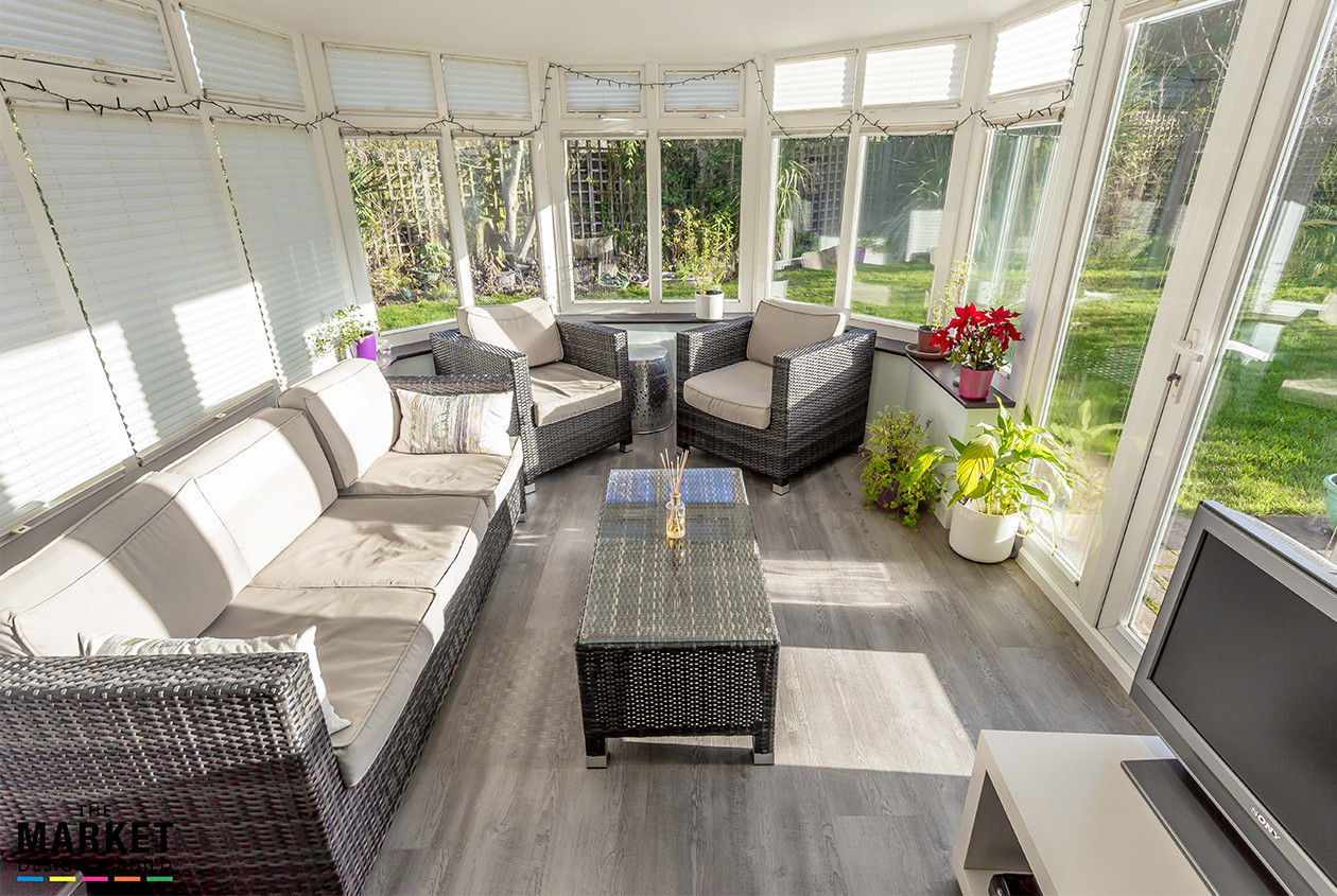 EXTRA SPACE homify Modern conservatory conservatory