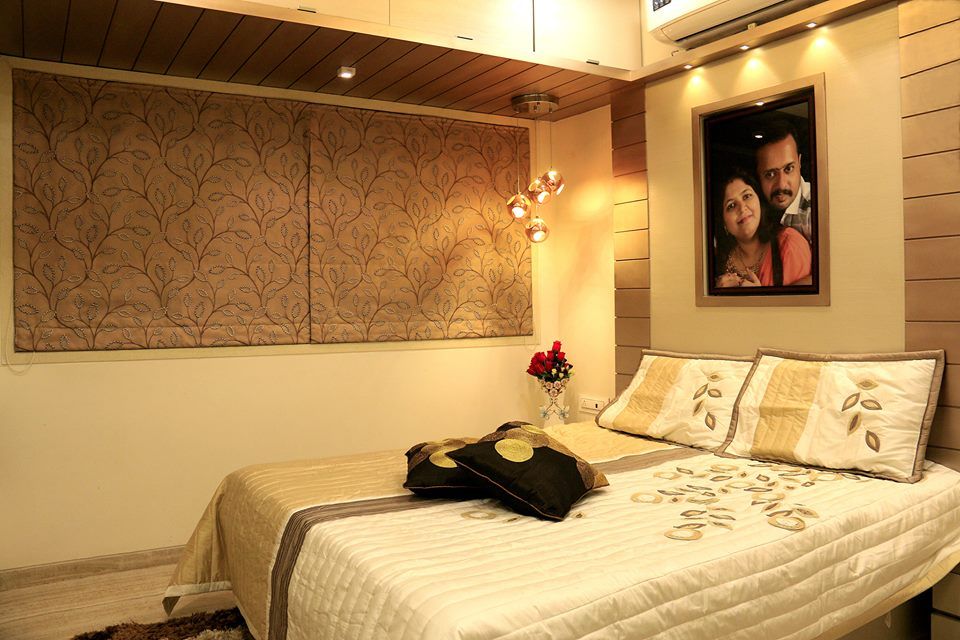 MR HARESH RESIDENCE, PSQUAREDESIGNS PSQUAREDESIGNS Modern style bedroom Wood Wood effect Beds & headboards