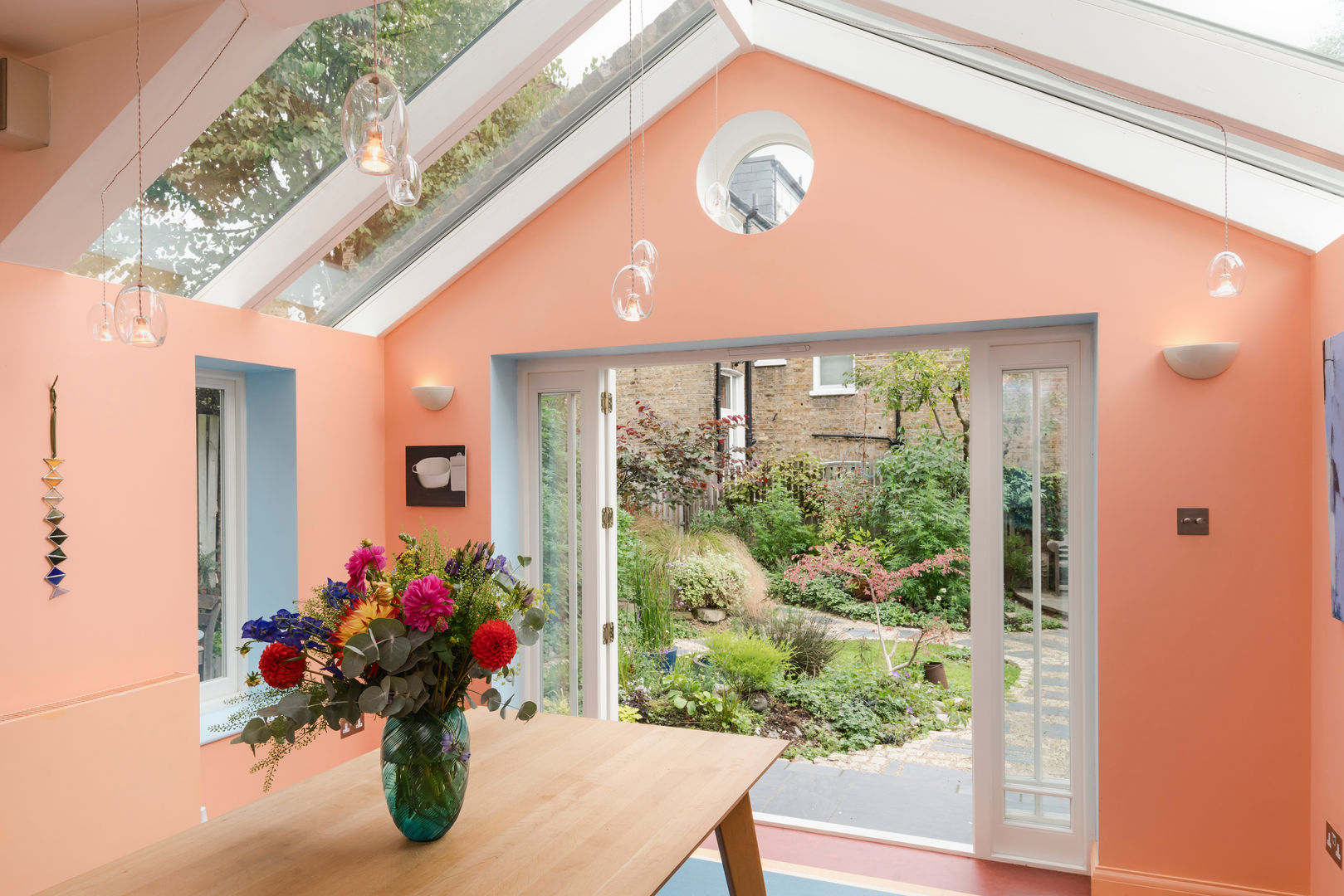 Kitchen extension in Queens Park, London, Studio 29 Architects ltd Studio 29 Architects ltd Eclectic style dining room