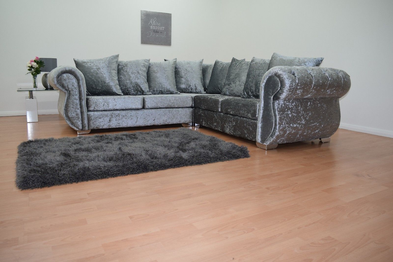 Crushed Velvet Corner Sofa Silver , Sofas In Fashion Sofas In Fashion غرفة المعيشة أريكة ومقاعد إسترخاء