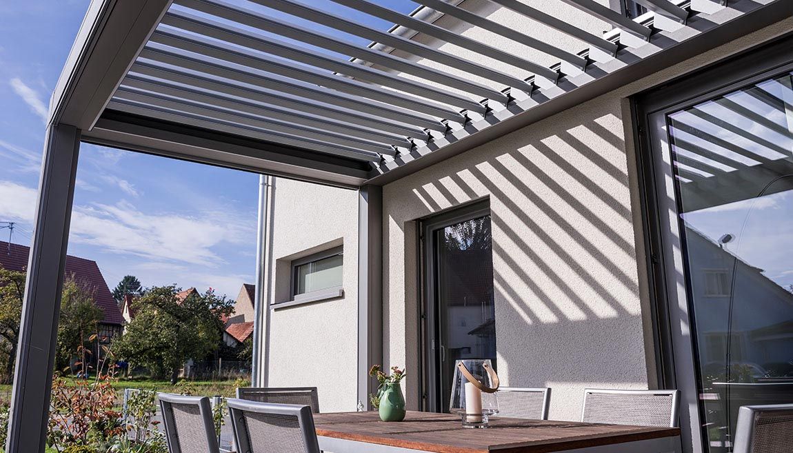 Qualität und Stil bis ins Detail, KitzlingerHaus GmbH & Co. KG KitzlingerHaus GmbH & Co. KG Modern style balcony, porch & terrace