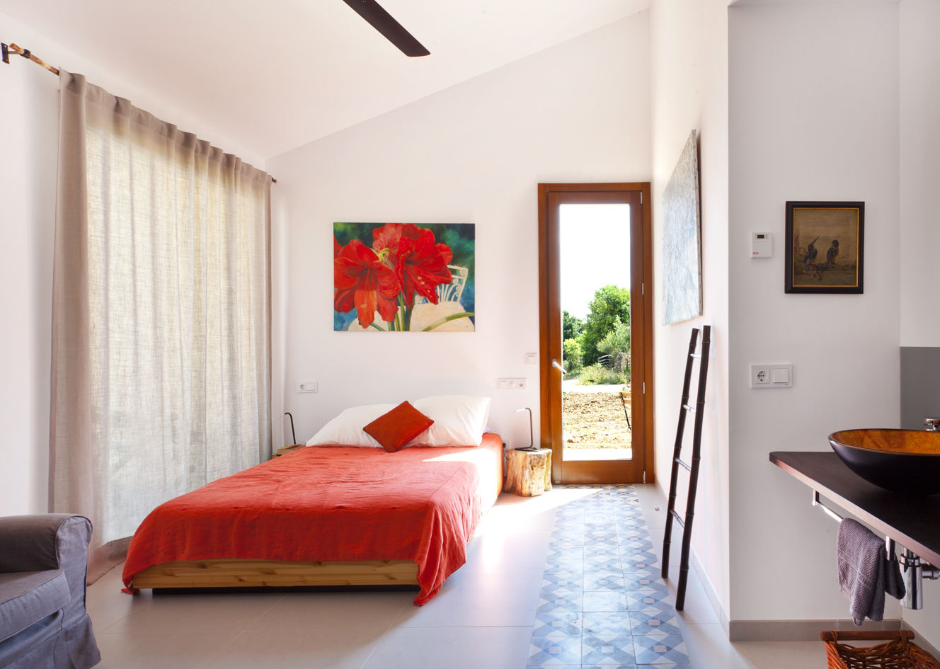 Single family house in Moscari, Tono Vila Architecture & Design Tono Vila Architecture & Design Bedroom