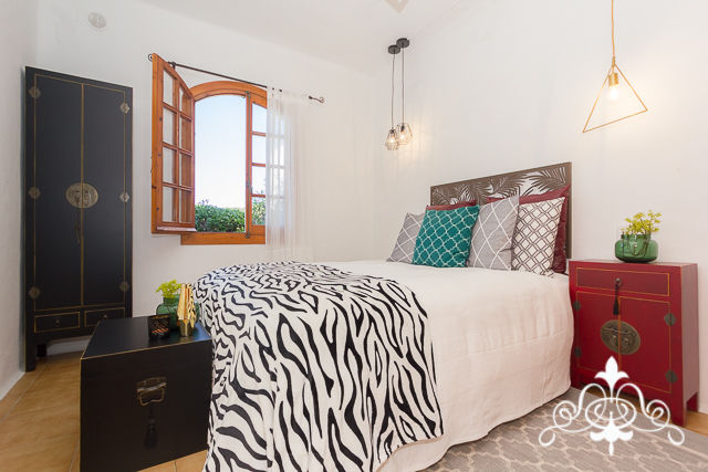 APARTAMENTO EN MENORCA, Espai Interior Home Staging Espai Interior Home Staging Eclectic style bedroom