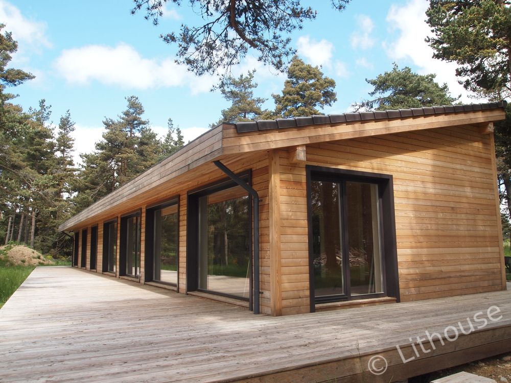 Wooden House with a Terrace Namas Moderne Häuser Holz Holznachbildung terrace,wooden house,wooden windows,larch,wood