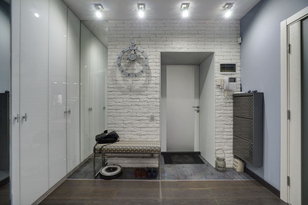 Apartments for stylish women, Natali Vasilinka Natali Vasilinka Eclectic style corridor, hallway & stairs