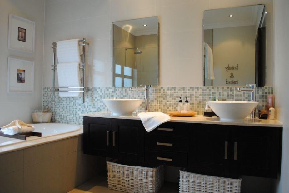 Main en-suite Salomé Knijnenburg Interiors 現代浴室設計點子、靈感&圖片
