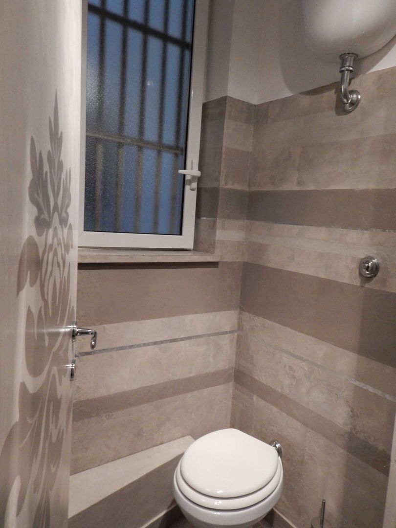 RIVESTIMENTO DECORATIVO BAGNO Meraki di Irene Mancini Decorazione d'Interni Bagno moderno Cemento decorazione bagno,pittura porte,mobili dipinti,casa