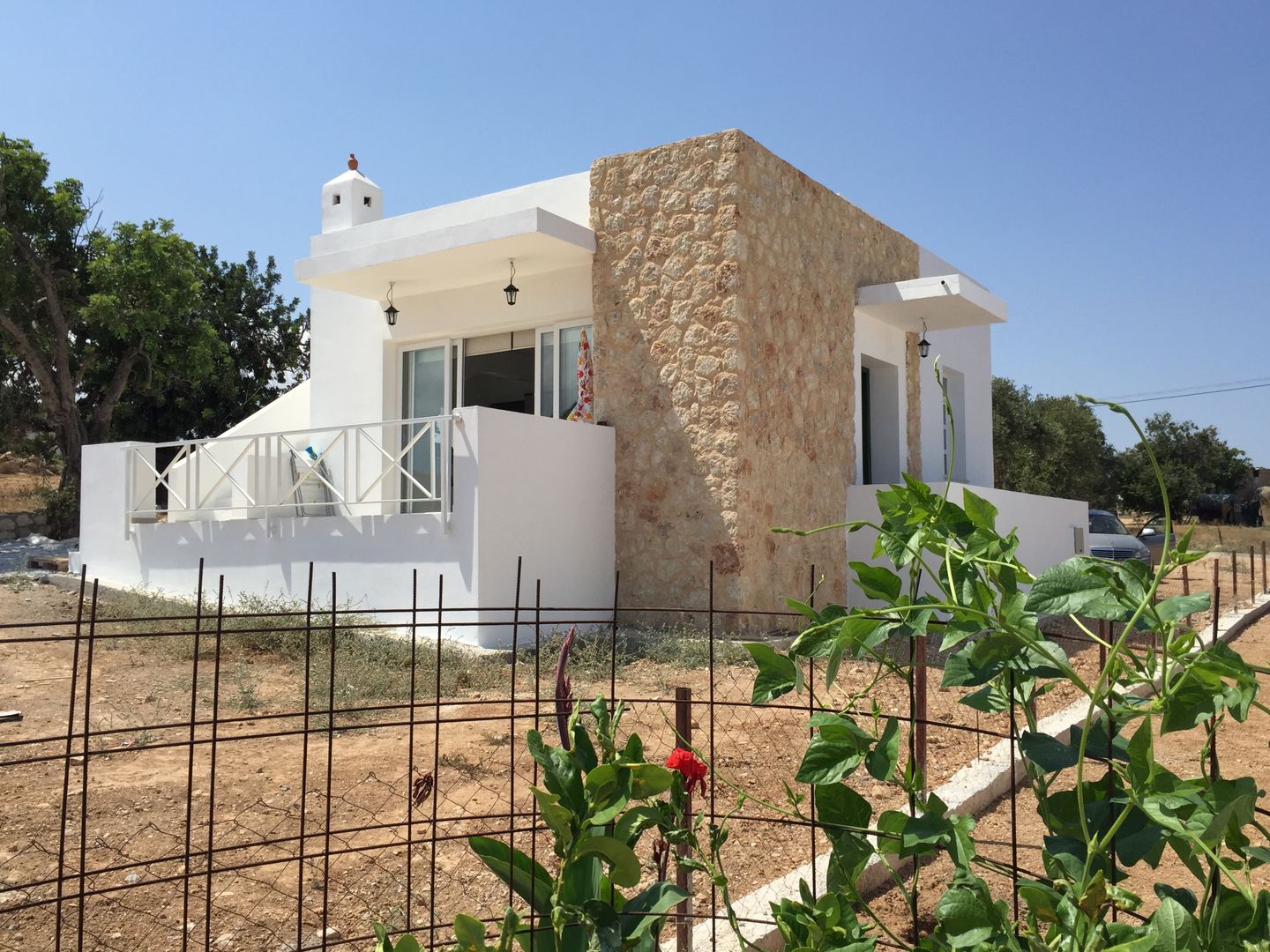 Yazlık ev-Kıbrıs Yenierenköy-Trias Homes, Benid Mimarlık Bürosu Benid Mimarlık Bürosu Rumah Gaya Mediteran