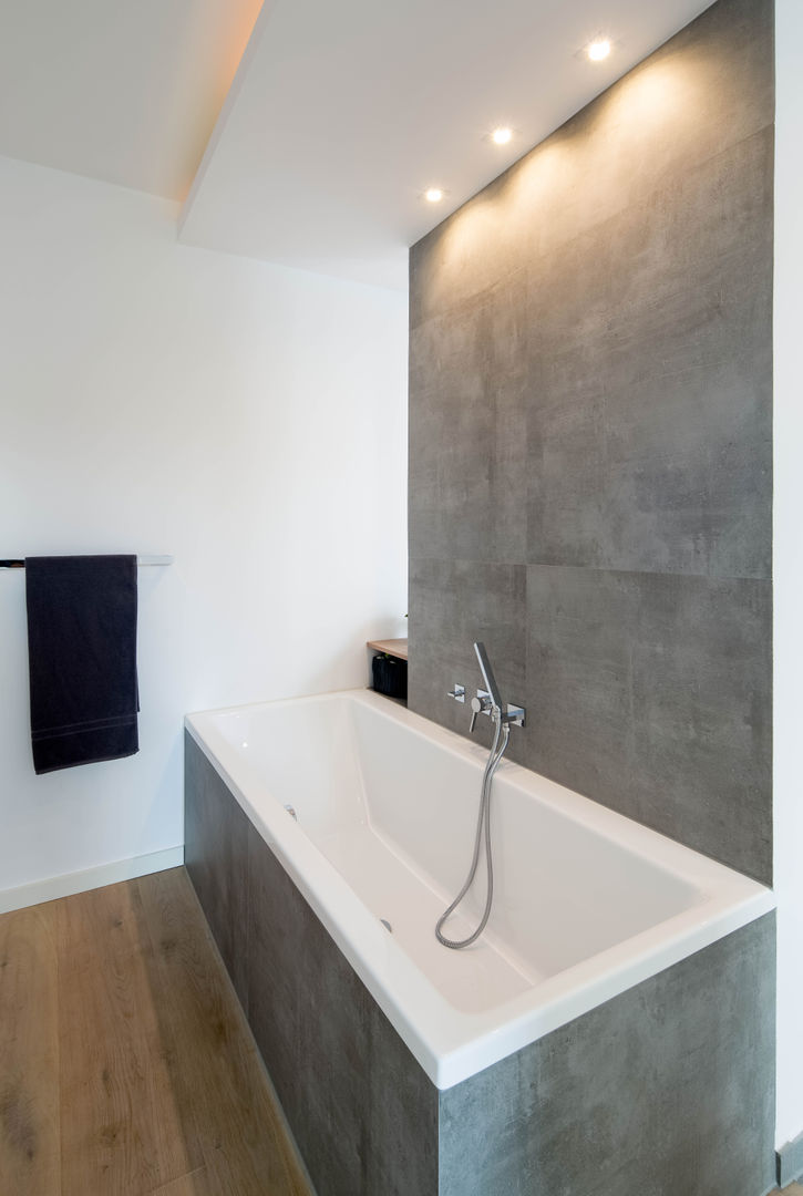 Haus P, Ferreira | Verfürth Architekten Ferreira | Verfürth Architekten Salle de bain moderne