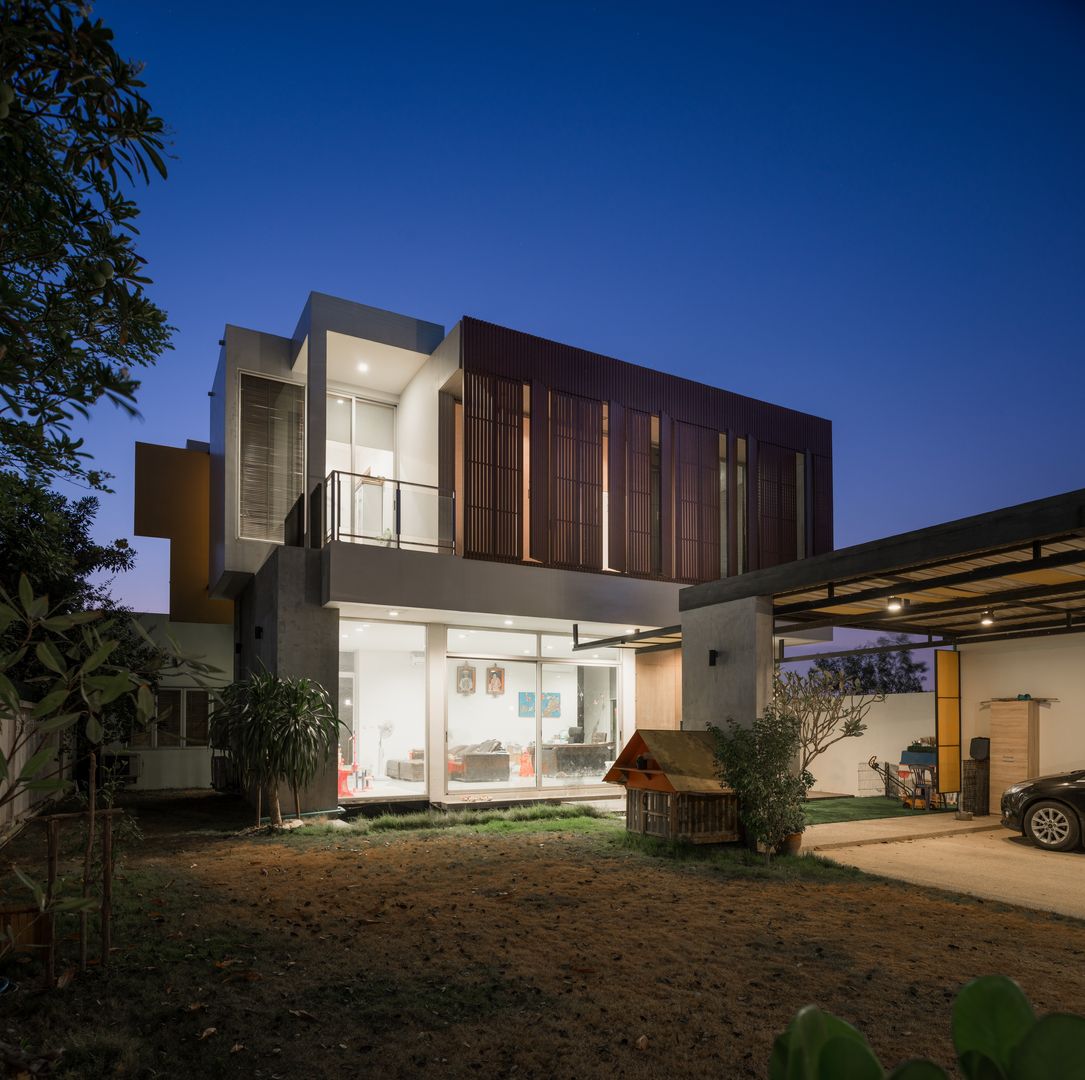 Ayutthaya House, Archimontage Design Fields Sophisticated Archimontage Design Fields Sophisticated