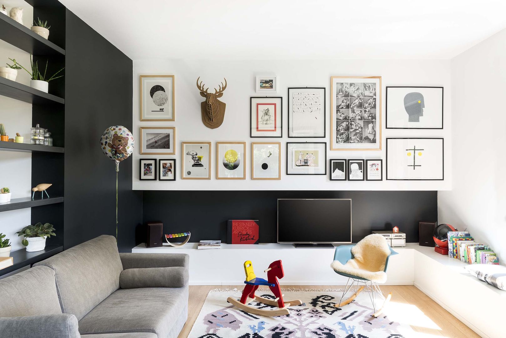 homify Salas de estar modernas