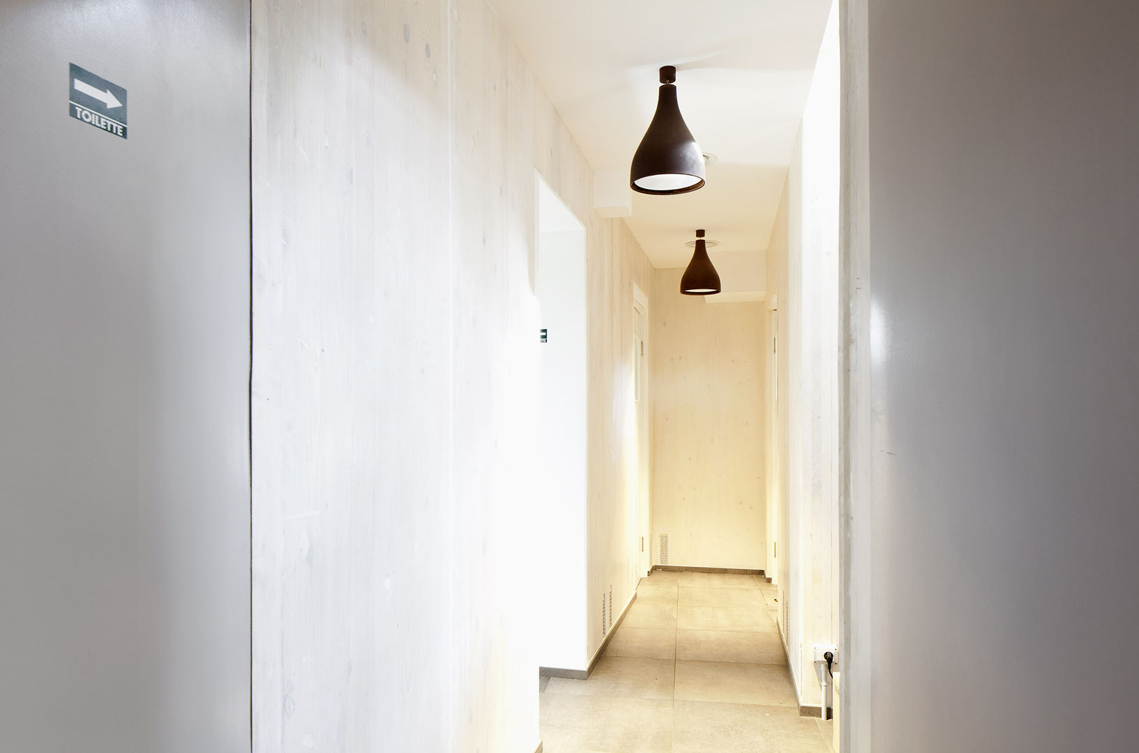 RISTORANTE MACELLO, NOS Design NOS Design Modern corridor, hallway & stairs