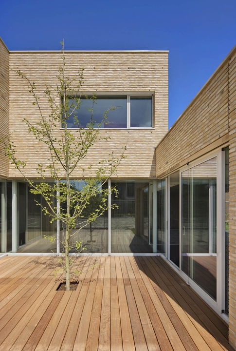 villa N, VAN ROOIJEN ARCHITECTEN VAN ROOIJEN ARCHITECTEN บ้านและที่อยู่อาศัย