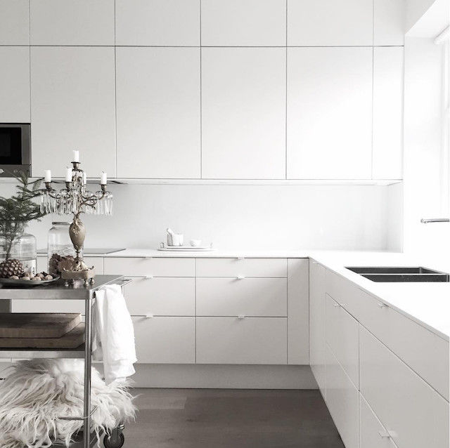 homify Scandinavian style kitchen Bench tops