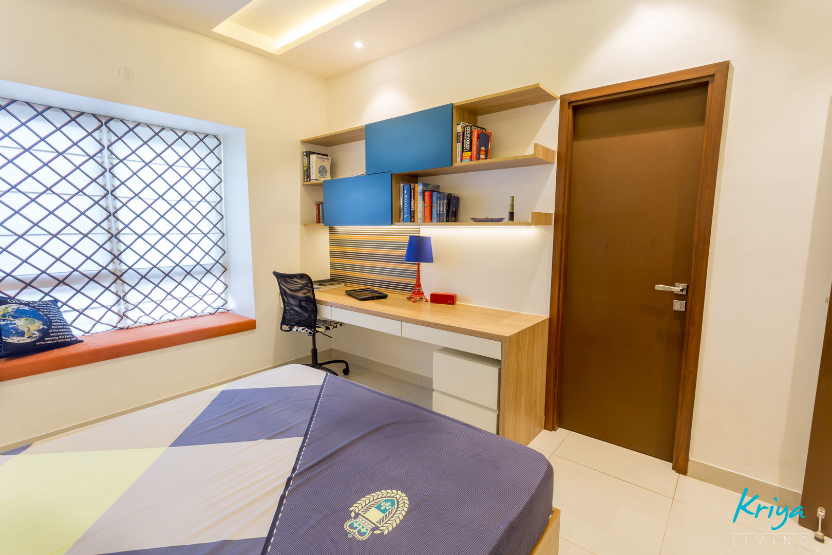 3 BHK apartment - RMZ Galleria, Bengaluru, KRIYA LIVING KRIYA LIVING Phòng ngủ phong cách hiện đại