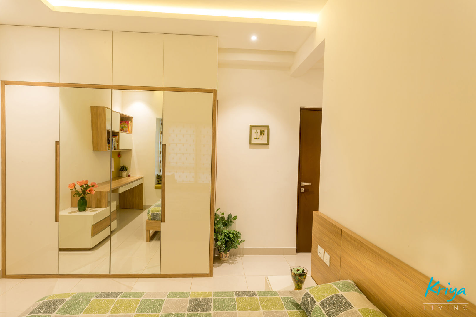 3 BHK apartment - RMZ Galleria, Bengaluru, KRIYA LIVING KRIYA LIVING Dormitorios de estilo moderno
