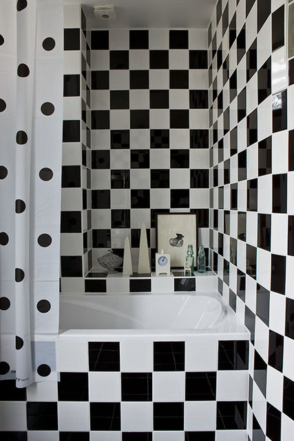 Douche Black & White Artisan Partenaire حمام سيراميك دوش وأحواض إستحمام