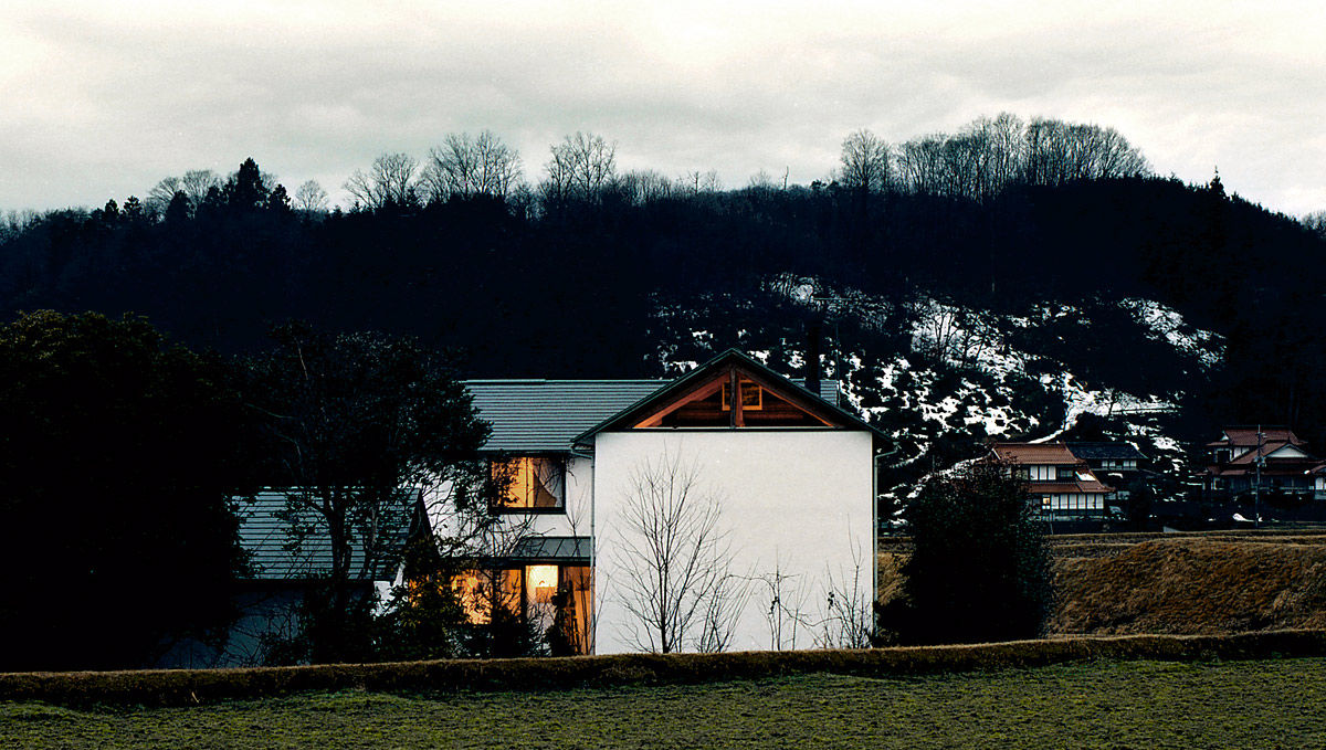 COUNTRY HOUSE MUGIFUE, 竹内建築設計事務所 竹内建築設計事務所 Modern houses