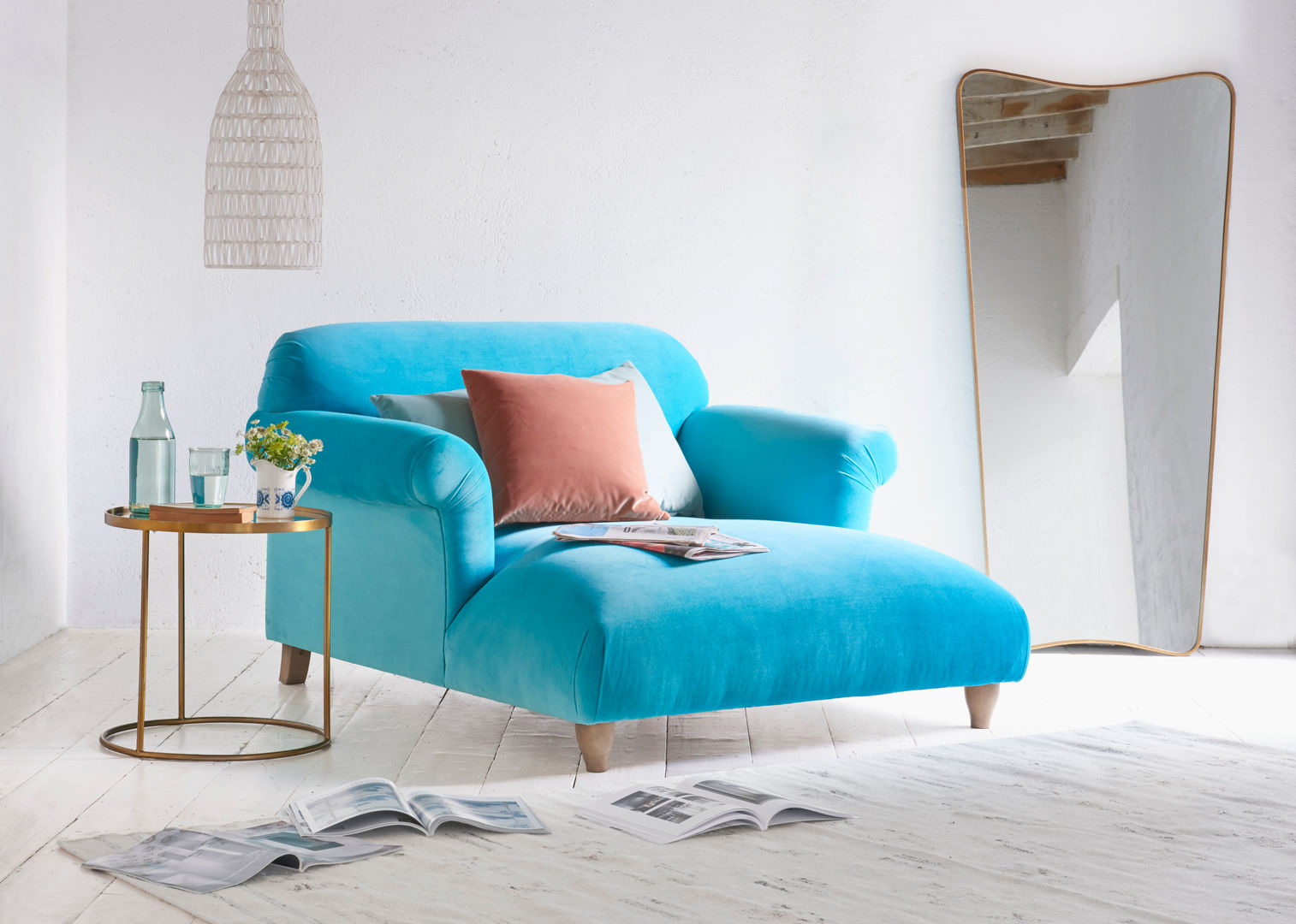 Soufflé love seat chaise Loaf Phòng khách phong cách kinh điển sprung seat,love seat,chaise,bright blue,velvet,Sofas & armchairs