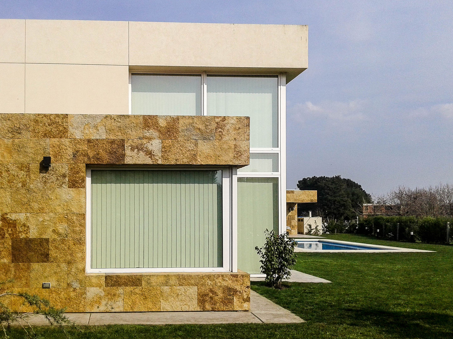 Casa en Rumencó id:arq Casas estilo moderno: ideas, arquitectura e imágenes